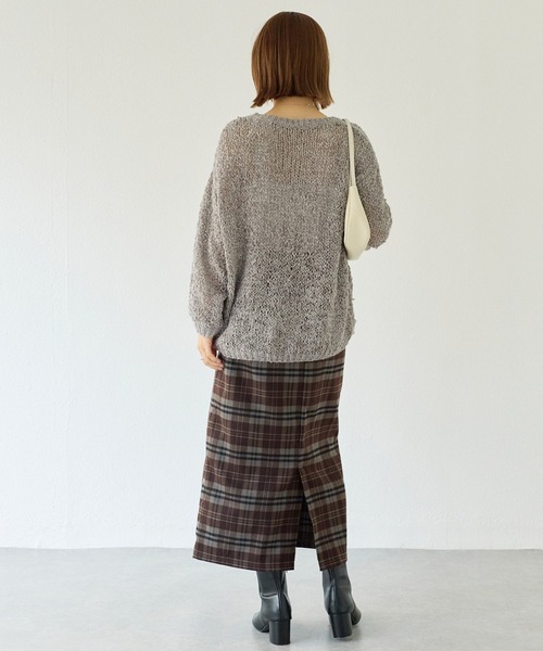 LAVEANGE(ラビアンジェ)の「起毛チェックナロースカート(スカート・レディース・ネイビー/ブラウン・F/LL/3L/4L)」の12枚目の写真