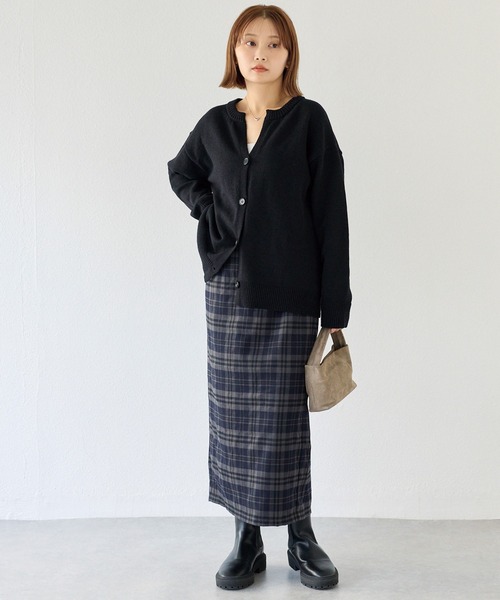 LAVEANGE(ラビアンジェ)の「起毛チェックナロースカート(スカート・レディース・ネイビー/ブラウン・F/LL/3L/4L)」の20枚目の写真