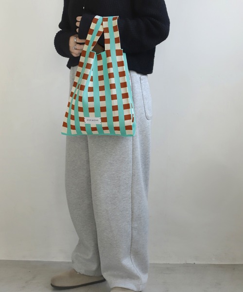 ANEMONE（アネモネ）の「チェック柄ニットバッグ（トートバッグ・レディース・ピンク/ブルー/オレンジ/ミント/ラベンダー・FREE）」の2枚目の写真