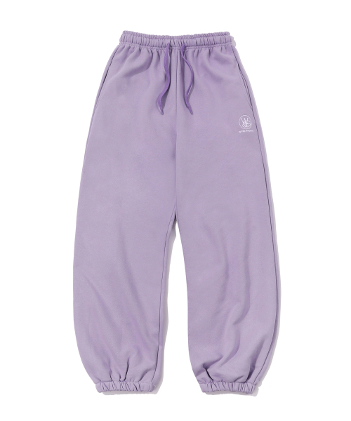 WYSE(ワイズ)の「シンボルロゴスウェットジョガーパンツラベンダー(スウェットパンツ・メンズ・ラベンダー・SMALL/MEDIUM/LARGE)」の1枚目の写真