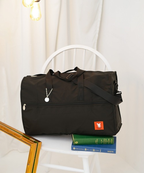 Miffy( ミッフィー)の「【miffy/ミッフィー】 70thアイテム ナインチェ チャーム付き折りたたみボストンバッグ(L)(ボストンバッグ・レディース・ブラック・FREE)」の1枚目の写真