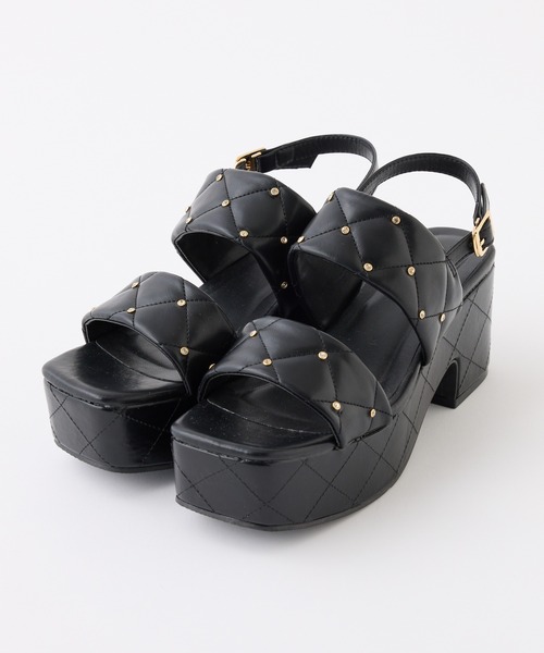 ビジュースタッズ付きキルティングサンダル NICE CLAUP ビジュースタッズ付きキルティングサンダル（サンダル）｜one after