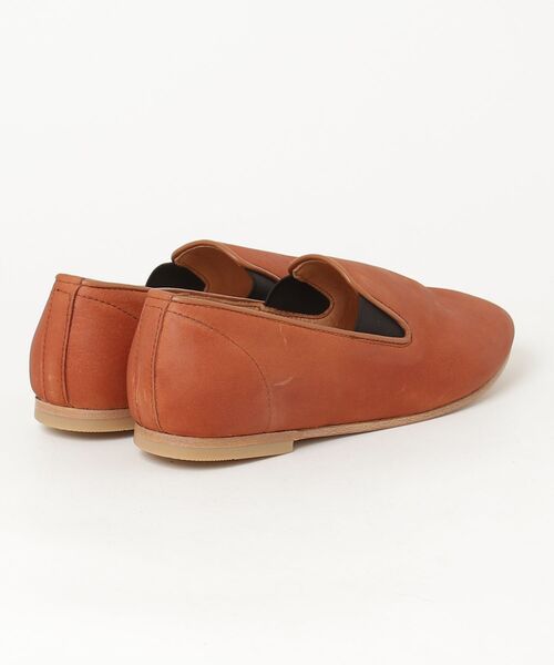 ARCOLLETTA PADRONE(アルコレッタ パドローネ)の「【ARCOLLETTA PADRONE】別注レザースリッポン AP8185-2215-23A(スリッポン・メンズ・ネイビー/キャメル/グレイッシュベージュ/ブラック・41/40/42)」の16枚目の写真