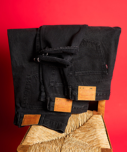 Levi's(リーバイス)の「追加 Levi’s(リーバイス) 30th 別注 501(R) BLACK L30(デニムパンツ・メンズ・ブラック・36/34/30/38)」の2枚目の写真