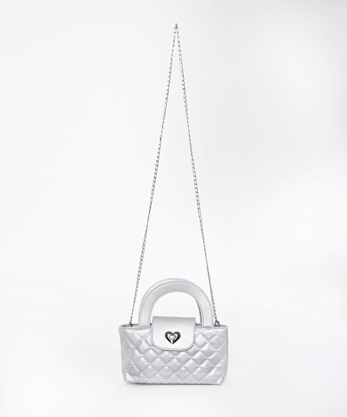 Narcissus（ナルシス）の「キルティングハートバッグ/ハンドミニバッグ（ハンドバッグ・レディース・ブラック/シルバー・FREE）」の4枚目の写真