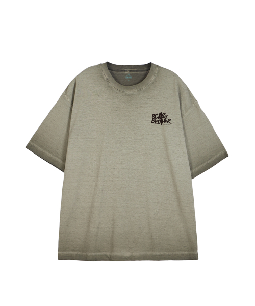 ASTRAL PROJECTION（アストラルプロジェクション）の「[APSTUDIOXSCARYBROTHER SERIES 3]ピグメントルーズフィット半袖Tシャツ_カーキ（Tシャツ/カットソー・メンズ・その他・M/L/XL/XXL）」の2枚目の写真