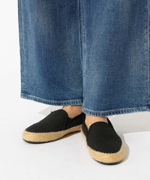 EMU Australia（エミューオーストラリア）の「【EMU / エミュ】エスパドリーユ スリッポン（サンダル・レディース・ブラック/グレイッシュベージュ・25/24/23）」の5枚目の写真