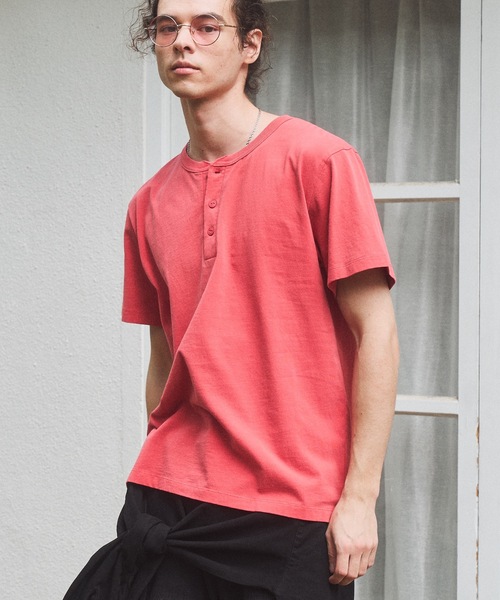 CASPER JOHN(キャスパージョン)の「Compact henry neck T-shirts/コンパクトヘンリーネックTシャツ(Tシャツ/カットソー・メンズ・ブラック/レッド/グレー/ホワイト・MEDIUM/LARGE/SMALL/X-SMALL)」の4枚目の写真