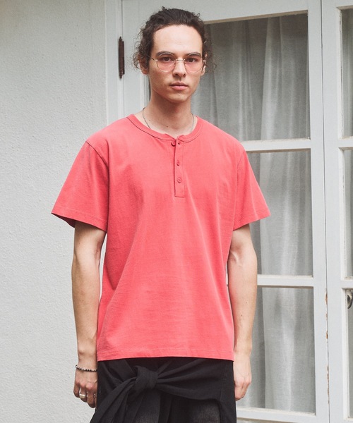 CASPER JOHN(キャスパージョン)の「Compact henry neck T-shirts/コンパクトヘンリーネックTシャツ(Tシャツ/カットソー・メンズ・ブラック/レッド/グレー/ホワイト・MEDIUM/LARGE/SMALL/X-SMALL)」の13枚目の写真