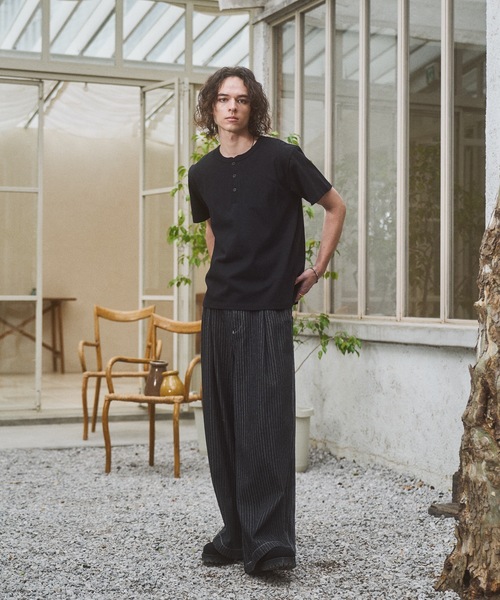 CASPER JOHN(キャスパージョン)の「Compact henry neck T-shirts/コンパクトヘンリーネックTシャツ(Tシャツ/カットソー・メンズ・ブラック/レッド/グレー/ホワイト・MEDIUM/LARGE/SMALL/X-SMALL)」の12枚目の写真
