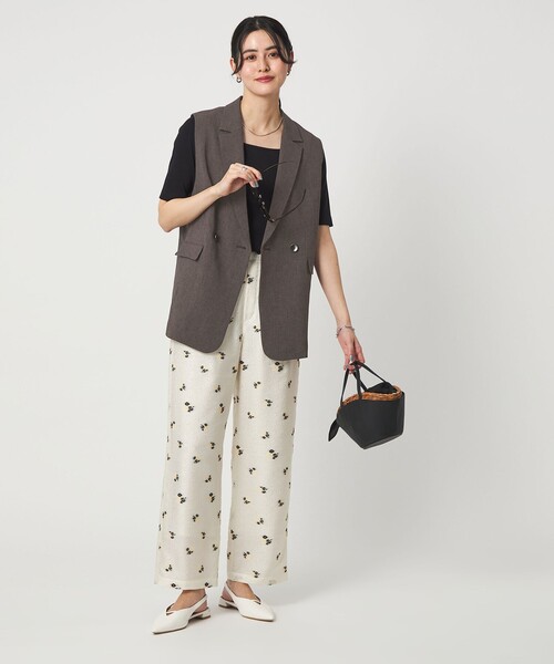 green label relaxing（グリーンレーベルリラクシング）の「ラスティック ツイル ジレ マシンウォッシャブル ストレッチ UVカット 吸水速乾（ベスト・レディース・ナチュラル/ブラック/ダークブラウン・FREE）」の20枚目の写真