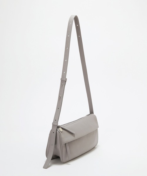 Breath TOPKAPI(ブレストプカピ)の「【Breath TOPKAPI】SUPPLE サプル シボレザー スワローマチ ワイド ショルダーバッグ(ショルダーバッグ・レディース・ブラック/ライトグレー・FREE)」の19枚目の写真