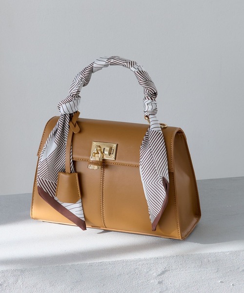 Andemiu(アンデミュウ)の「スカーフハンドルBAG639610(ハンドバッグ・レディース・ブラック/ブラウン・FREE)」の2枚目の写真