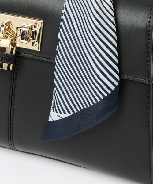 Andemiu(アンデミュウ)の「スカーフハンドルBAG639610(ハンドバッグ・レディース・ブラック/ブラウン・FREE)」の13枚目の写真