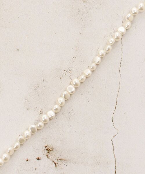 le.coeur blanc（ルクールブラン）の「パールスライドロングネックレス（ネックレス・レディース・ホワイト・FREE）」の4枚目の写真