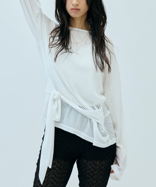 DRWCYS(ドロシーズ)の「【前後2WAY】ブラウジングシアートップス(Tシャツ/カットソー・レディース・ライトグリーン/ホワイト/ブラック・FREE)」の5枚目の写真