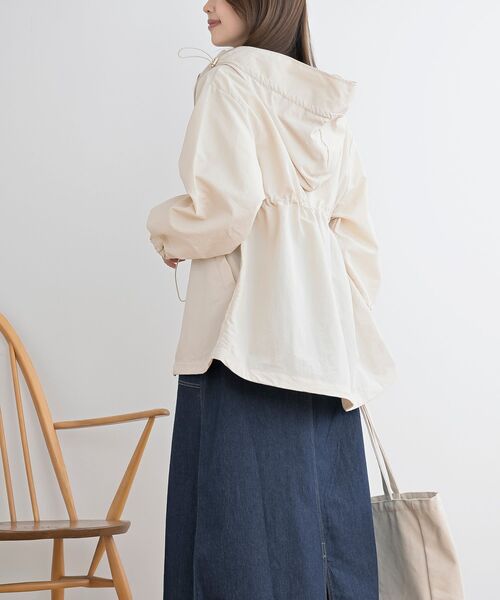 rps（アールピーエス）の「ナイロンワッシャーマウンテンパーカー（マウンテンパーカー・レディース・ライトカーキ/ブラック/アイボリー・フリー）」の8枚目の写真