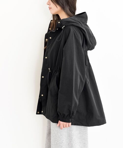 rps（アールピーエス）の「ナイロンワッシャーマウンテンパーカー（マウンテンパーカー・レディース・ライトカーキ/ブラック/アイボリー・フリー）」の4枚目の写真