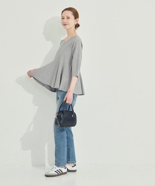 coca(coca)(コカ)の「バックパールペプラムニットトップス(ニット/セーター・レディース・ライトグレー/ブラック・L/M/S)」の19枚目の写真