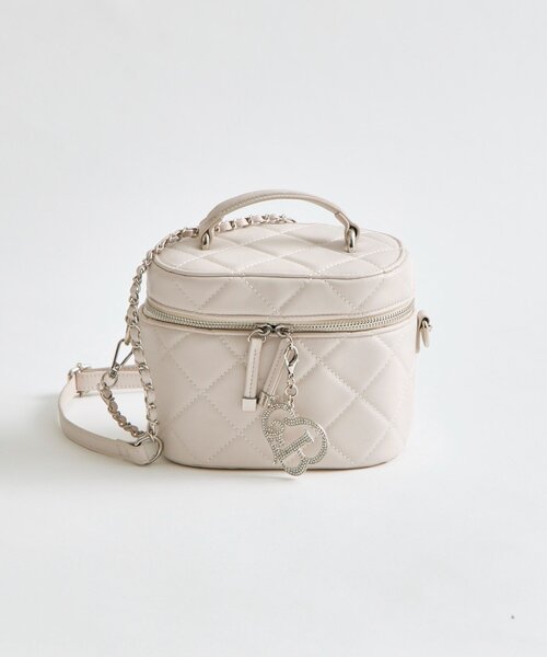OLIVE des OLIVE（オリーブデオリーブ）の「【Belle Charme】Glitter Logo Quilted Vanity（ショルダーバッグ・レディース・ピンク/アイボリー/ブラック・FREE）」の9枚目の写真