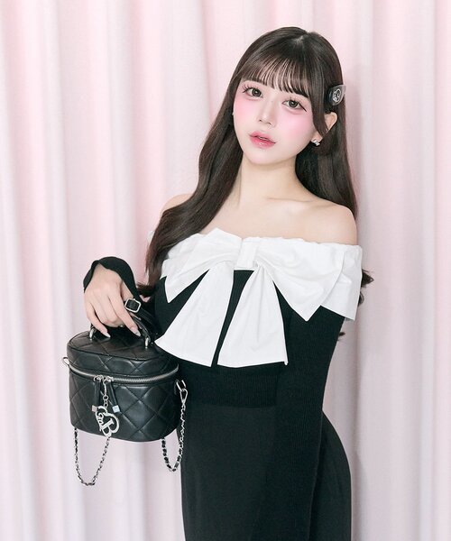 OLIVE des OLIVE（オリーブデオリーブ）の「【Belle Charme】Glitter Logo Quilted Vanity（ショルダーバッグ・レディース・ピンク/アイボリー/ブラック・FREE）」の10枚目の写真