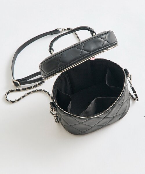OLIVE des OLIVE（オリーブデオリーブ）の「【Belle Charme】Glitter Logo Quilted Vanity（ショルダーバッグ・レディース・ピンク/アイボリー/ブラック・FREE）」の20枚目の写真