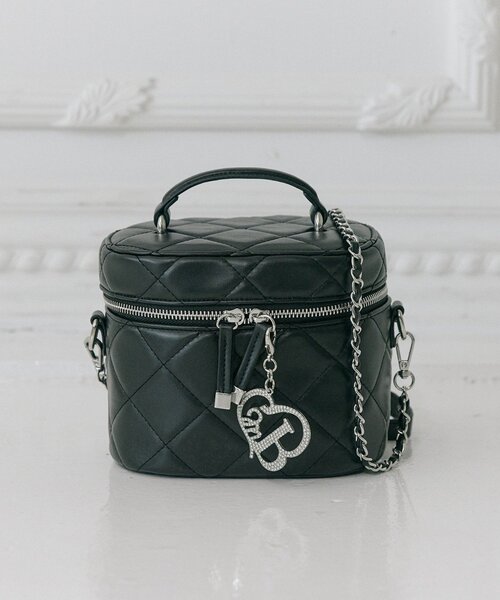 Belle Charme(ベルシャルム)の「【Belle Charme】Glitter Logo Quilted Vanity(ショルダーバッグ・レディース・ピンク/アイボリー/ブラック/ラベンダー/サックスブルー・FREE)」の19枚目の写真