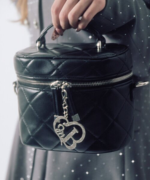 Belle Charme(ベルシャルム)の「【Belle Charme】Glitter Logo Quilted Vanity(ショルダーバッグ・レディース・ピンク/アイボリー/ブラック/ラベンダー/サックスブルー・FREE)」の17枚目の写真