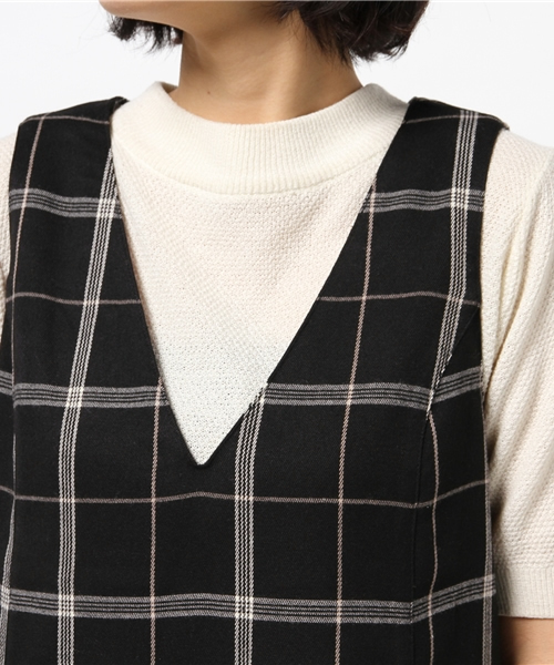 ikka(イッカ)の「Vネックフレアワンピース(ワンピース・レディース・ベージュ/グリーン/ブラック・MEDIUM/LARGE)」の4枚目の写真