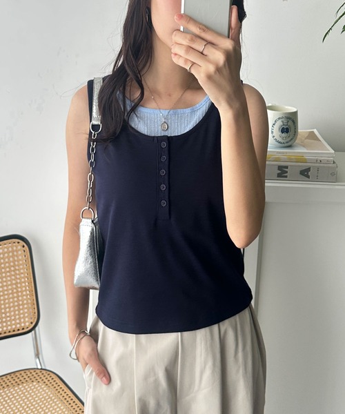 GeeRA(ジーラ)の「ヘンリーネックレイヤード風タンクトップ(タンクトップ・レディース・ブラック/杢グレー/ネイビー・MEDIUM/LARGE/X-LARGE)」の12枚目の写真