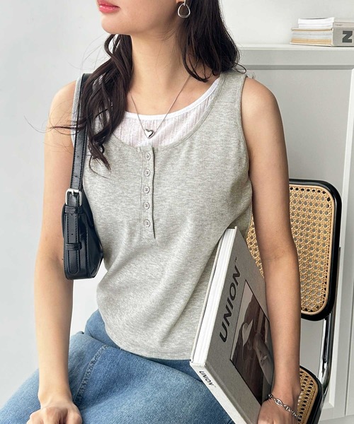 GeeRA(ジーラ)の「ヘンリーネックレイヤード風タンクトップ(タンクトップ・レディース・ブラック/杢グレー/ネイビー・MEDIUM/LARGE/X-LARGE)」の13枚目の写真