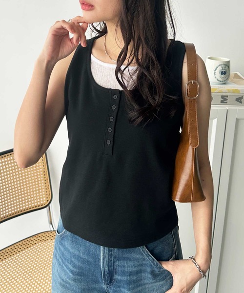 GeeRA(ジーラ)の「ヘンリーネックレイヤード風タンクトップ(タンクトップ・レディース・ブラック/杢グレー/ネイビー・MEDIUM/LARGE/X-LARGE)」の11枚目の写真