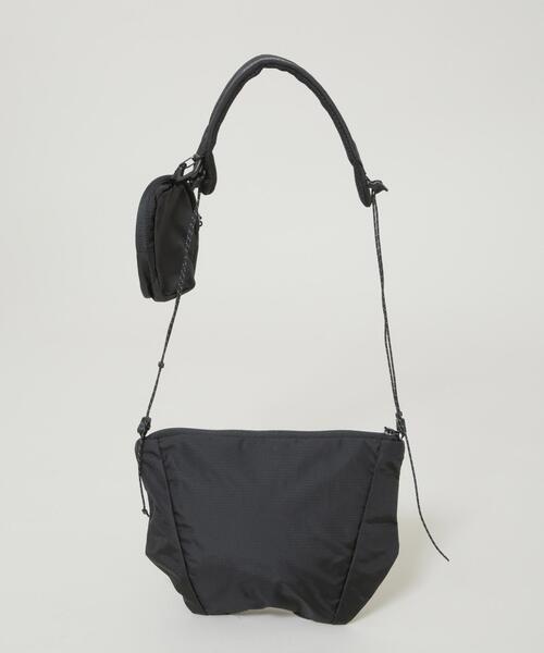 SALOMON(サロモン)の「SALOMON/ACS 2 REVISED BLACK(ショルダーバッグ・レディース・ブラック・FREE)」の3枚目の写真