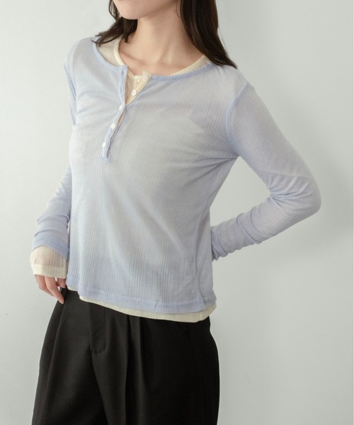 on:nue（オンニュ）の「【on:nue】[キャミ付き/着用動画あり！] シアーリブヘンリーネックカットソー /2026 SS COLLECTION（Tシャツ/カットソー・レディース・ブラック/スカイブルー/イエロー系その他/グレー・FREE）」の22枚目の写真