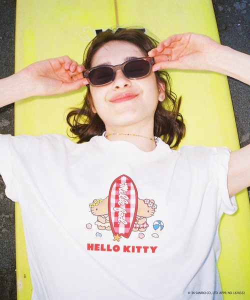 sanrio（サンリオ）の「MILKFED. × HELLO KITTY SUN-KISSED SURF S/S TEE（Tシャツ/カットソー・レディース・ホワイト/ブラック・ONE SIZE）」の6枚目の写真