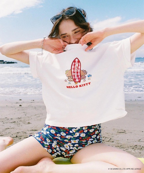 sanrio（サンリオ）の「MILKFED. × HELLO KITTY SUN-KISSED SURF S/S TEE（Tシャツ/カットソー・レディース・ホワイト/ブラック・ONE SIZE）」の3枚目の写真