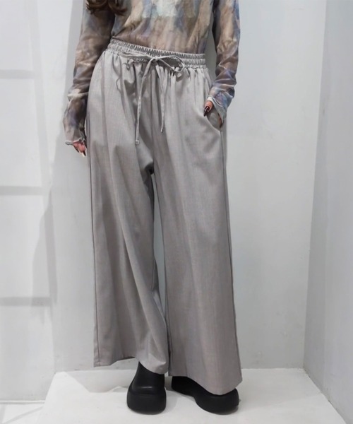 CECIL McBEE(セシルマクビー)の「リネンライクワイドイージーパンツ(その他パンツ・レディース・カーキ/アイボリー/ブラック/グレー・MEDIUM/LARGE)」の3枚目の写真