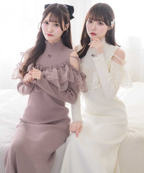 couture BY ROJITA(クチュールバイロジータ)の「シアーフリル肩開きニットワンピース(ワンピース・レディース・ピンク系その他/ブラック/アイボリー・FREE)」の15枚目の写真