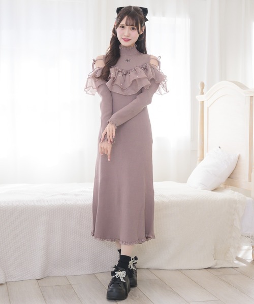 couture BY ROJITA(クチュールバイロジータ)の「シアーフリル肩開きニットワンピース(ワンピース・レディース・ピンク系その他/ブラック/アイボリー・FREE)」の4枚目の写真