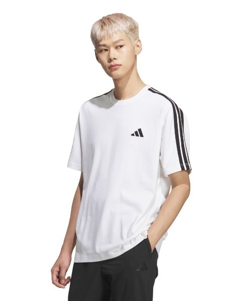 adidas(アディダス)の「アディダス adidas エッセンシャルズ プラス ルーズフィット スリーストライプス シングルジャージー半袖Tシャツ(Tシャツ/カットソー・メンズ・ブラック/ネイビー/ブラウン/ホワイト・S/M/3L/LL/L)」の2枚目の写真