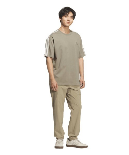 adidas(アディダス)の「アディダス adidas エッセンシャルズ プラス ルーズフィット スリーストライプス シングルジャージー半袖Tシャツ(Tシャツ/カットソー・メンズ・ブラック/ネイビー/ブラウン/ホワイト・S/M/3L/LL/L)」の6枚目の写真