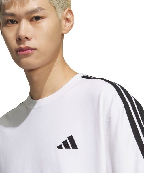 adidas(アディダス)の「アディダス adidas エッセンシャルズ プラス ルーズフィット スリーストライプス シングルジャージー半袖Tシャツ(Tシャツ/カットソー・メンズ・ブラック/ネイビー/ブラウン/ホワイト・S/M/3L/LL/L)」の11枚目の写真