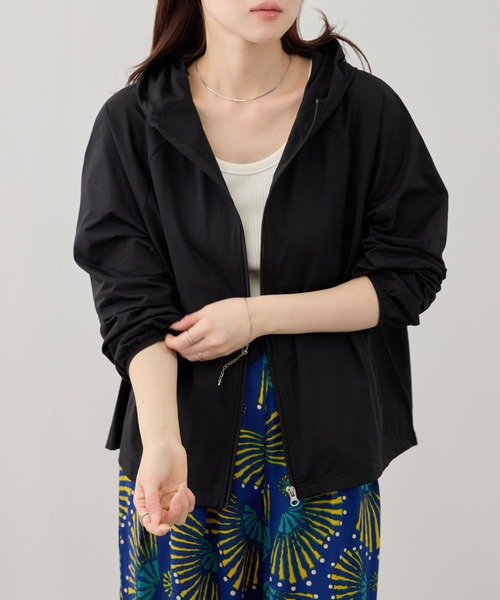 NAVY(ネイビー)の「【SARARI /サラリ】 天竺 UVカット ジップアップパーカー UVカット 吸水速乾(パーカー・レディース・グレー/ブラック/ブルーグリーン/ホワイト/ピンク・M/L/XL)」の3枚目の写真