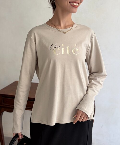 Chez toi(シェトワ)の「トリケアロゴロンT(Tシャツ/カットソー・レディース・オフホワイト/ブラック/グレイッシュベージュ・FREE)」の20枚目の写真