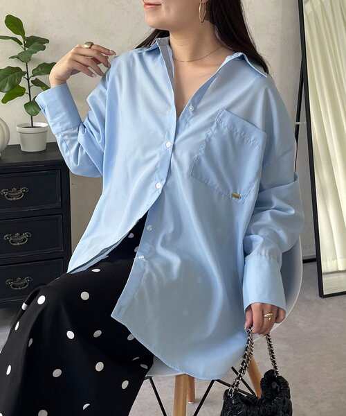 prose verse（プロズヴェール）の「ポケットメタルチャームオーバーサイズシャツ（シャツ/ブラウス・レディース・オフホワイト/ブルー系その他4/サックスブルー/ピンク系その他/イエロー系その他・FREE）」の2枚目の写真