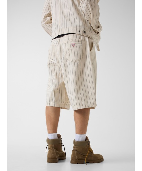 GUESS JEANS(ゲスジーンズ)の「GUESS JEANS Baggy Short ハーフパンツ ショートパンツ(デニムパンツ・メンズ・ベージュ・28inch/29inch/30inch/31inch/32inch/34inch)」の2枚目の写真
