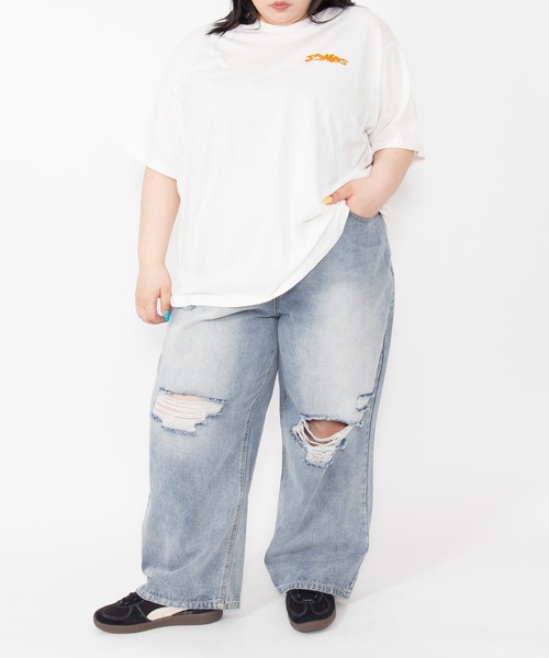 PUNYUS(プニュズ)の「ダメージレギュラーデニムパンツ(デニムパンツ・レディース・ブルー系その他/ブラック・5/4/3/2/1)」の3枚目の写真