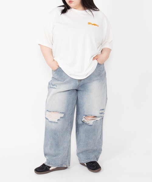 PUNYUS(プニュズ)の「ダメージレギュラーデニムパンツ(デニムパンツ・レディース・ブルー系その他/ブラック・5/4/3/2/1)」の4枚目の写真