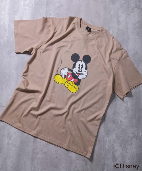 Disney(ディズニー)の「MICKEY MOUSE ミッキーマウス オーバーサイズ プリントTシャツ(Tシャツ/カットソー・メンズ・ホワイト系その他/ホワイト系その他3/チャコール/ベージュ/ネイビー/グレー系その他2/ブルー系その他/グレー系その他3/モカ/グリーン系その他/グレー系その他4/オフホワイト/杢グレー/ダークグリーン/ホワイト系その他2/グレー系その他・M/L/XL)」の13枚目の写真