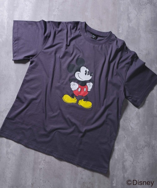 Disney(ディズニー)の「MICKEY MOUSE ミッキーマウス オーバーサイズ プリントTシャツ(Tシャツ/カットソー・メンズ・ホワイト系その他/ホワイト系その他3/チャコール/ベージュ/ネイビー/グレー系その他2/ブルー系その他/グレー系その他3/モカ/グリーン系その他/グレー系その他4/オフホワイト/杢グレー/ダークグリーン/ホワイト系その他2/グレー系その他・M/L/XL)」の8枚目の写真